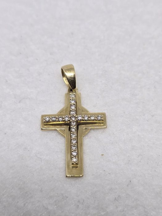 Золотий хрестик з діамантами
