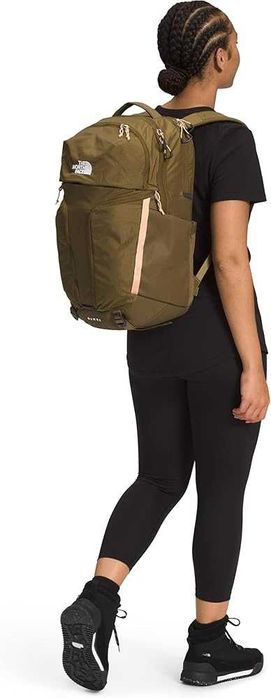 The North Face Surge Commuter Backpack. Женский рюкзак. Оригинал.Новый