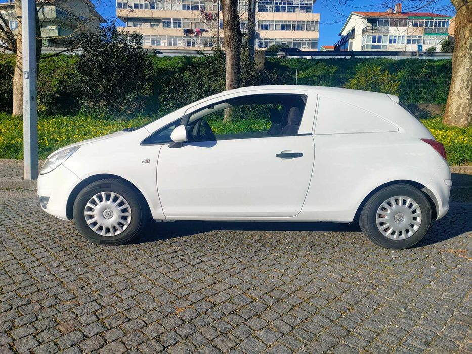 Opel Corsa 1.3 CDTI Comercial 2008 AC Inspeção Feita