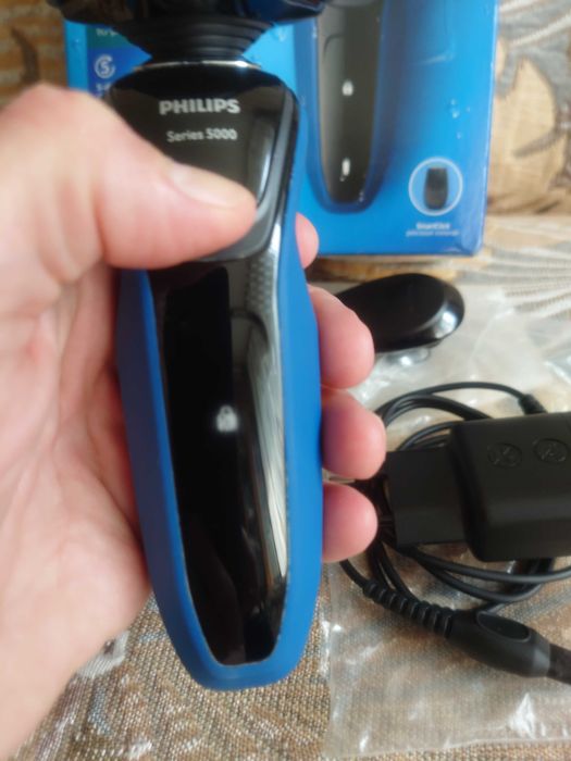 Электробритва philips series 5000 подразборку