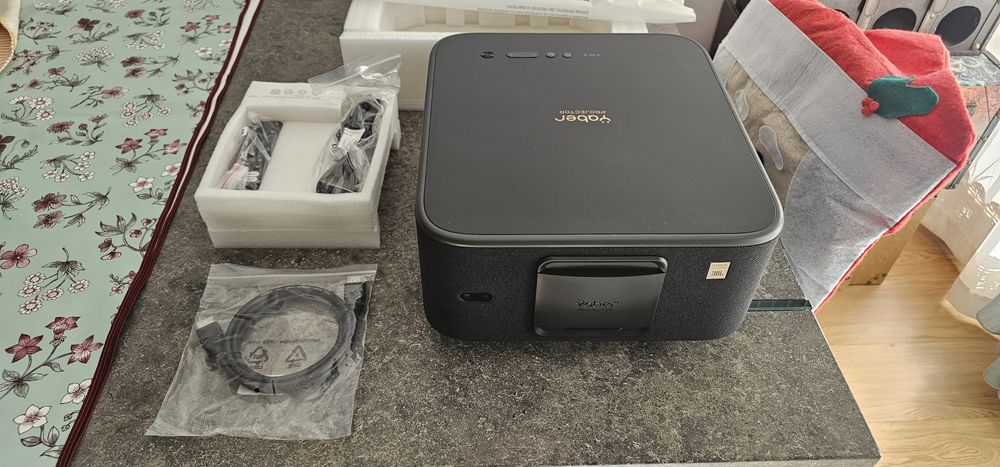 Projector Yaber K3 1600 ANSI Lumens/Android/JBL/NFC *Novo*