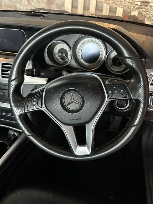 Części mercedes w212 lift kolor 197