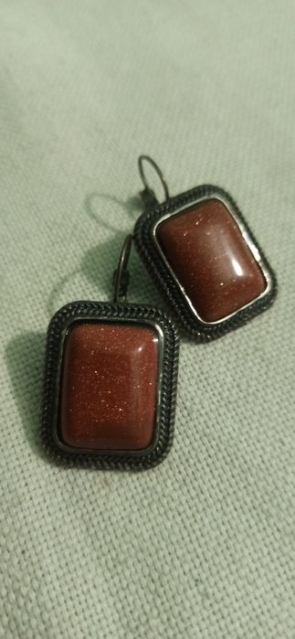 Сережки в уши бижутерия разная