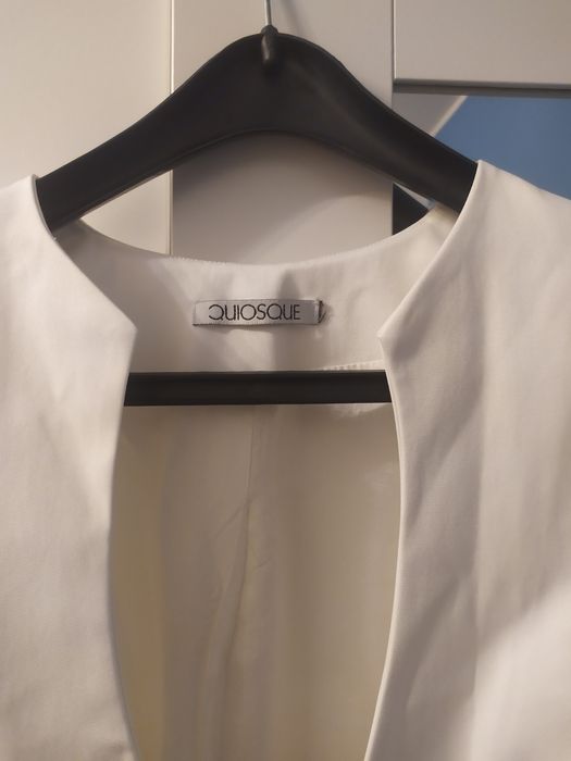 Biały żakiet rozmiar 38