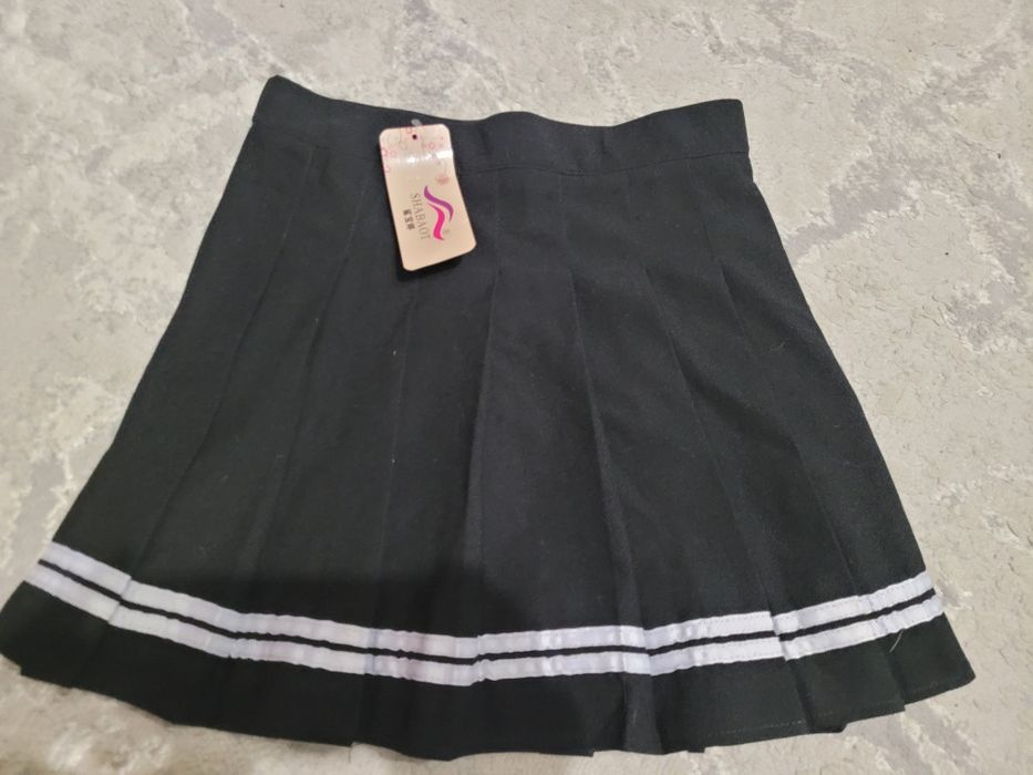 Жіноча спідниця пліссе