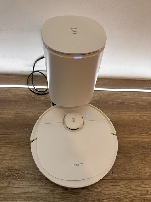 Odkurzacz deebot robot sprzątający