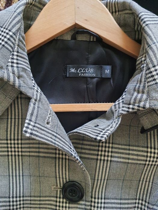 Жіноча куртка , піджак