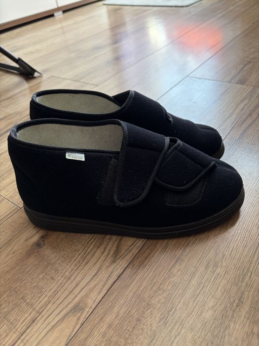 Buty ortpedyczne w rozmiarze 45.