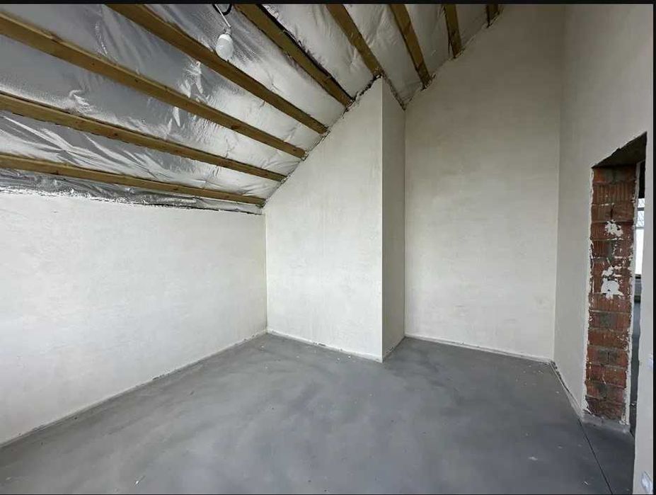 Продаж дуплексу с.Білогородка ,127 кв.м.,5 сот.землі,місце під 2 авто!