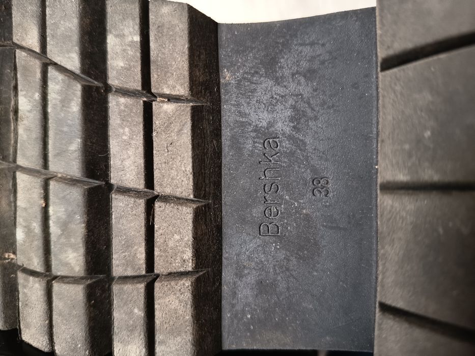 Buty kozaki trepy glany 38 Bershka czarne młodzieżowe