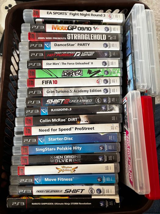 SONY PLAYSTATION 3 - 24 gry/3 pady/PS move/Singstar