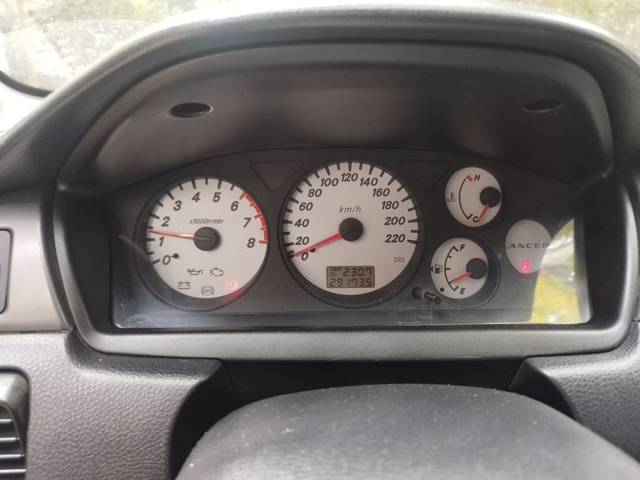 mitsubishi lancer 9 1.6