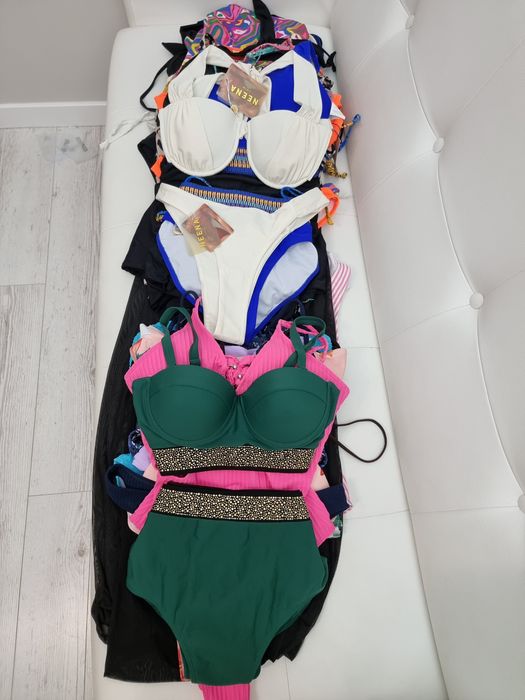 Купальники оптом, білизна оптом, труси, бюстгальтери, піжами, носки