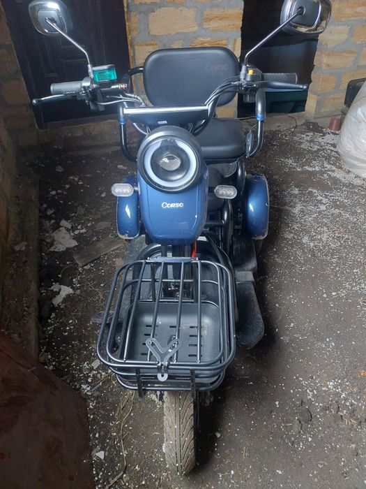 Продам електричний трицикл coRso