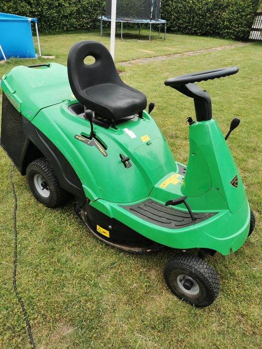 Traktorek kosiarka. JOHN DEERE