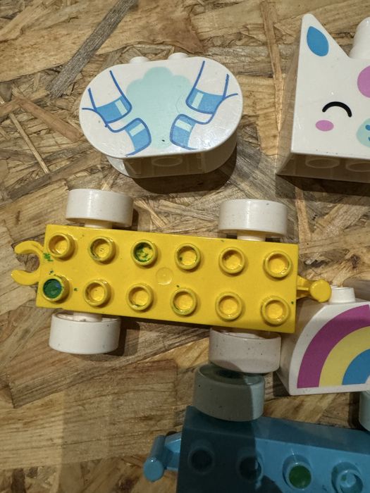 Dwie zabawki: klocki lego duplo + flaming