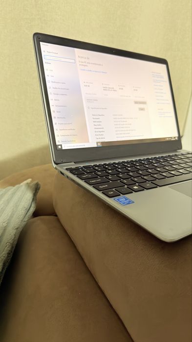 Portátil Chuwi Cpu intel 8gb Ram SSD Nvme 256gb