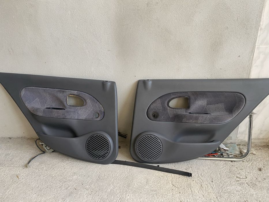 Bancos / estofos Renault Clio 2