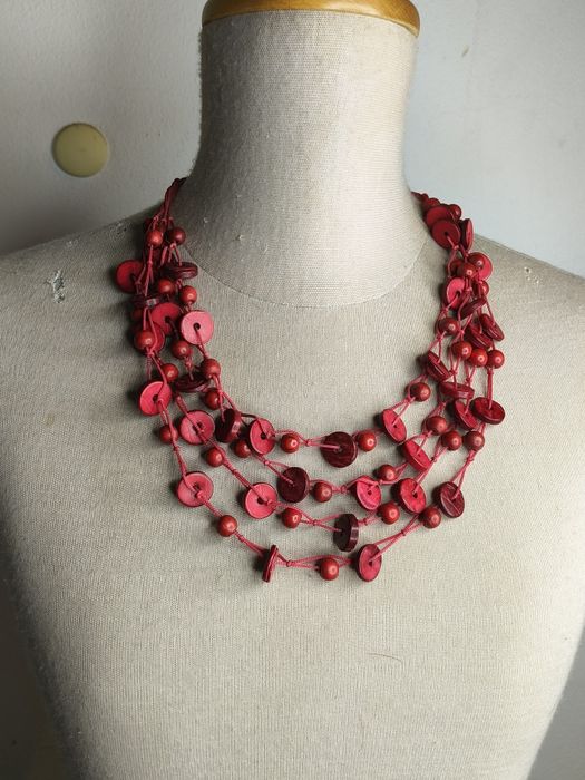 Czerwony naszyjnik w stylu etno 185