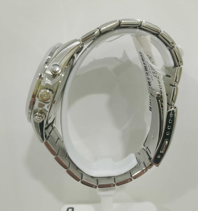 Zegarek Casio FFV-560D-1AVUEF