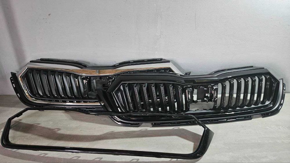 Решітка молдинг решітки black-magic OCTAVIA A7 A8