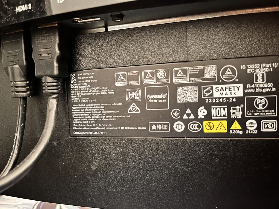 Moniotr legion R32QC-30