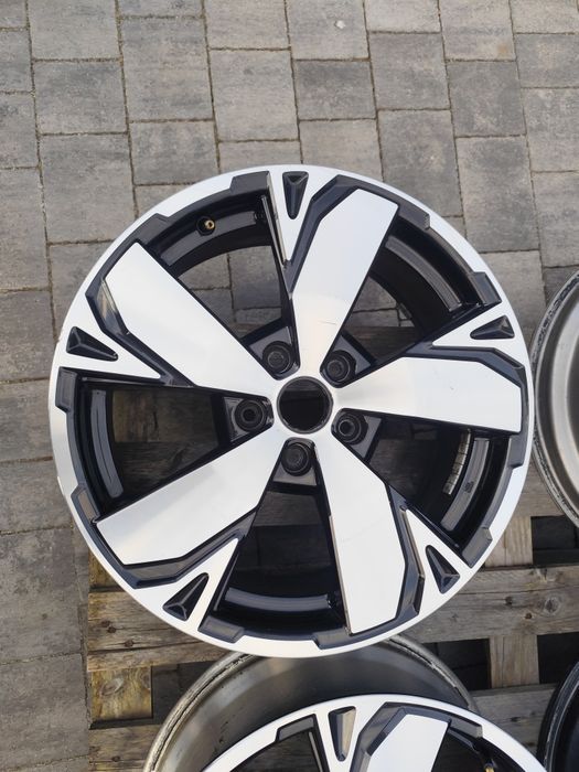 Alufelga Subaru Forester 18 cali 5x114,3 felga pojedyncza