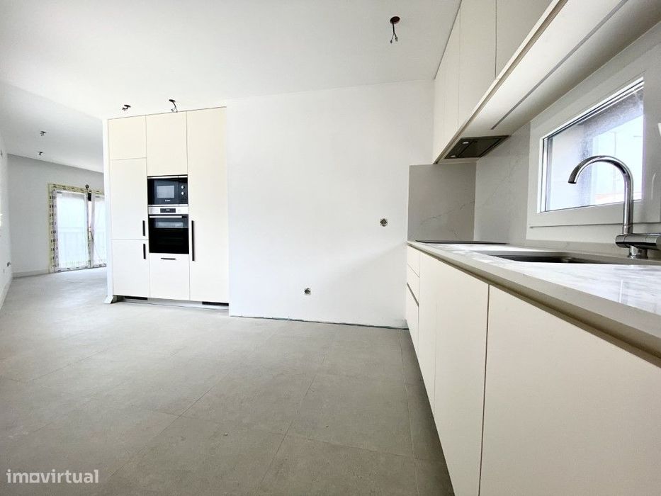Apartamento T2 novo na zona histórica da Nazaré — Nazaré, Leiria