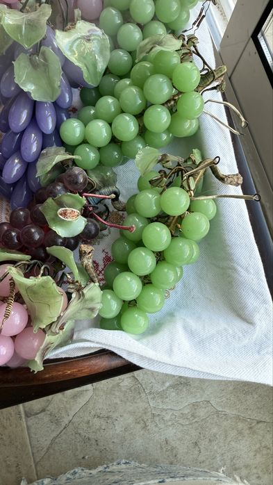 Uvas em vidro e jade
