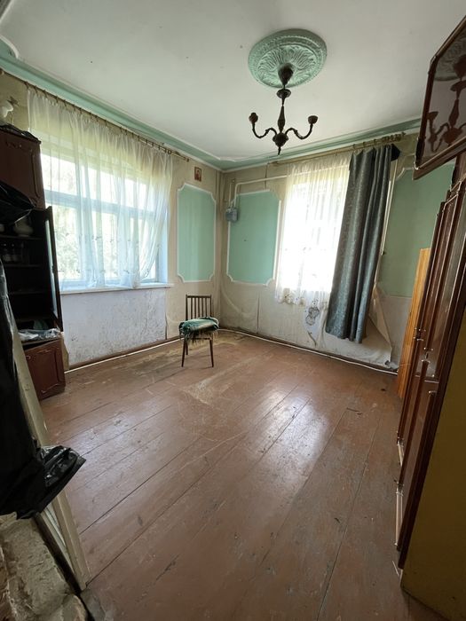 Будинок з великою земельною ділянкою(!)