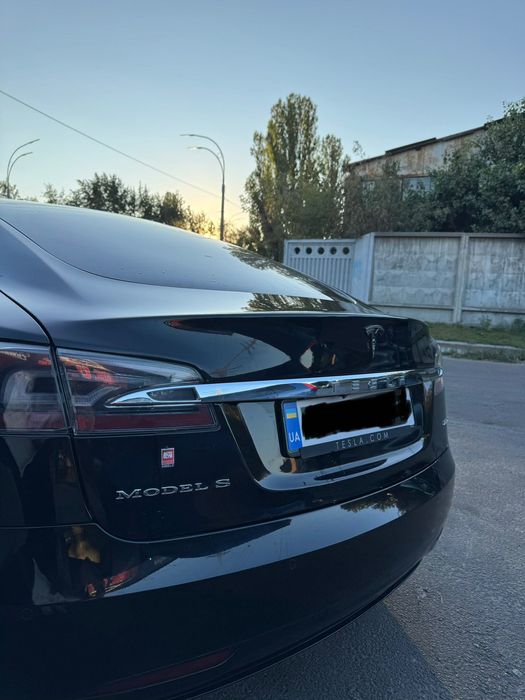 Терміново! Продам Tesla Model S з Європи!