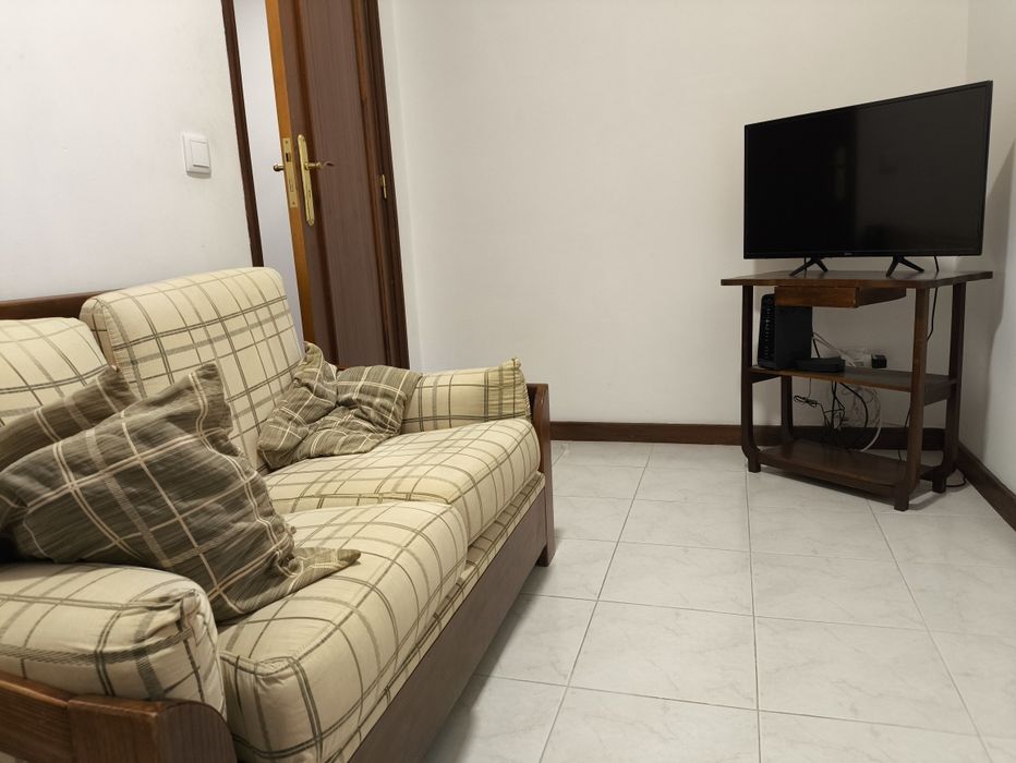 Arrendo quarto para 1 pessoa