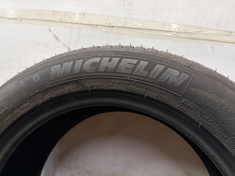 235/50/17 96W Michelin Primancy 3