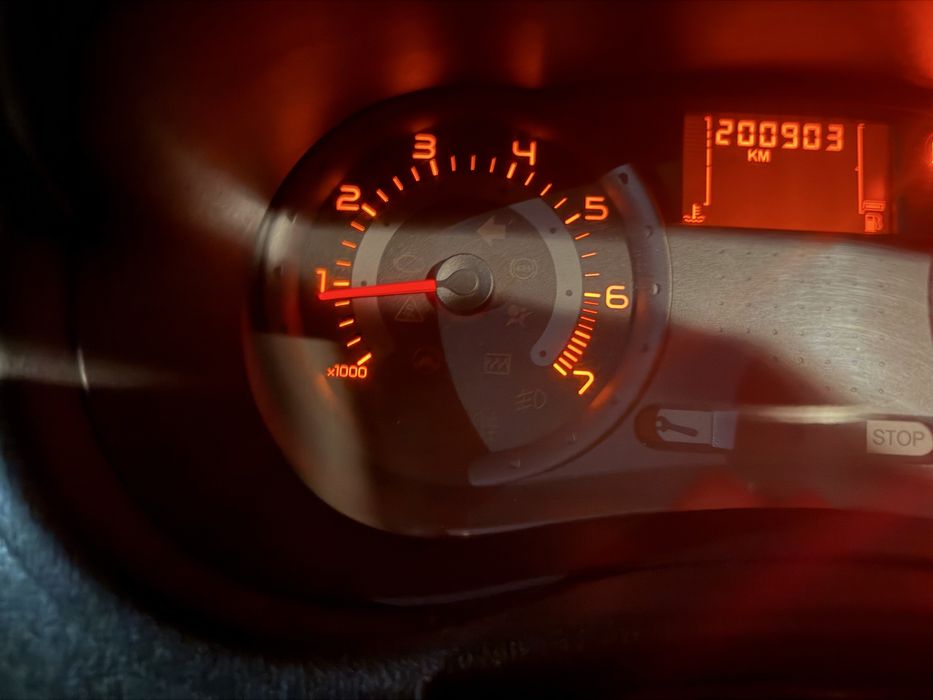 Renault cllio 3   1.2 benzyna 2006 rok