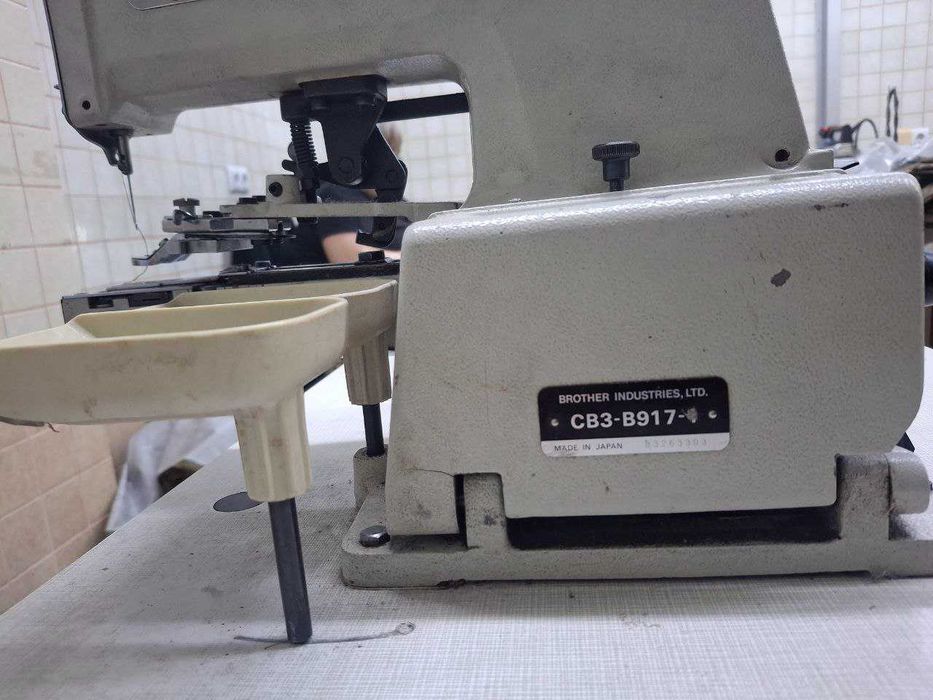 Промышленная пуговичная машина