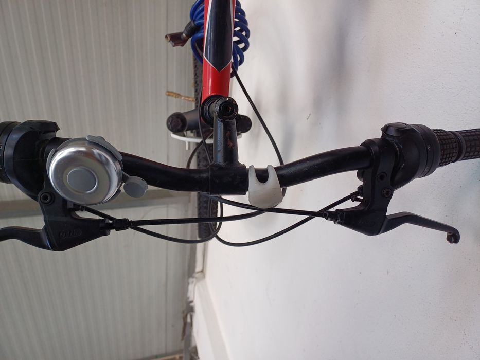 Bicicleta tt e estrada, suspencao frente e tras, travao disco 2 rodas,