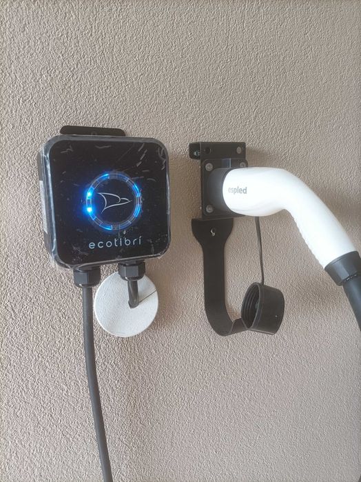 Carregador para carro, novo com garantia.