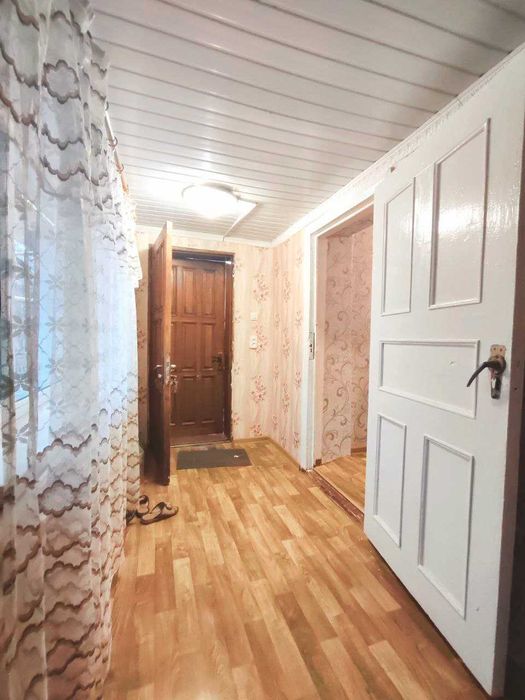 Продам теплий будинок зі зручностями в Дергачах.