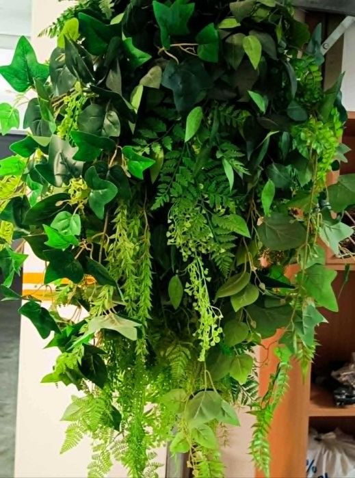 Plantas artificiais suspensas