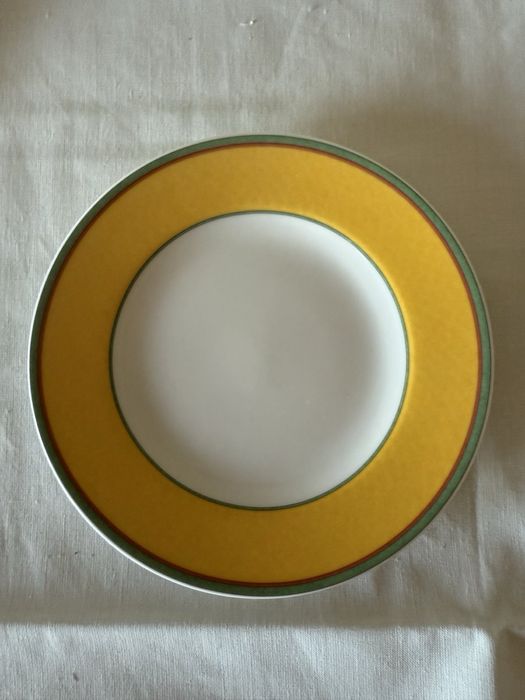 Вінтажний посуд Новий колекція  IZMIR V&B