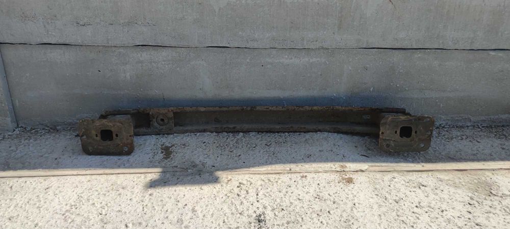 Ford Focus II Belka Tylna Tył Wzmocnienie Zderzaka