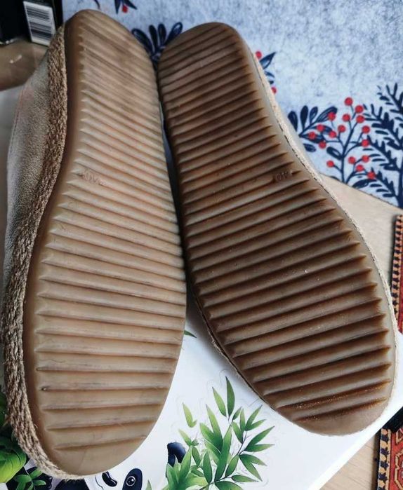 Złote skórzane espadryle Lasocki 40