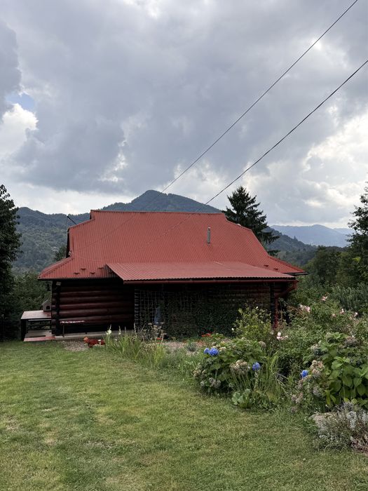 Будинок 421 м2 з ділянкою в с. Тюдів під житло чи готель