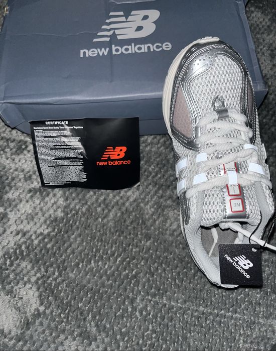 New Balance 1906R White Silver Metallic 39.5