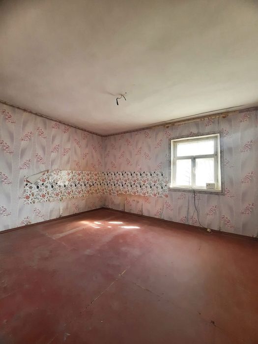 У продажу будинок з земельною ділянкою у м.Чорноморськ