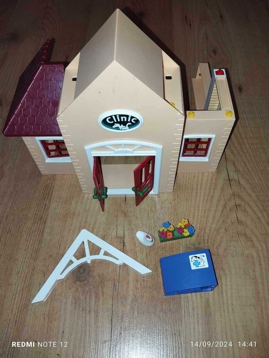 Peças da clínica veterinária - Playmobil