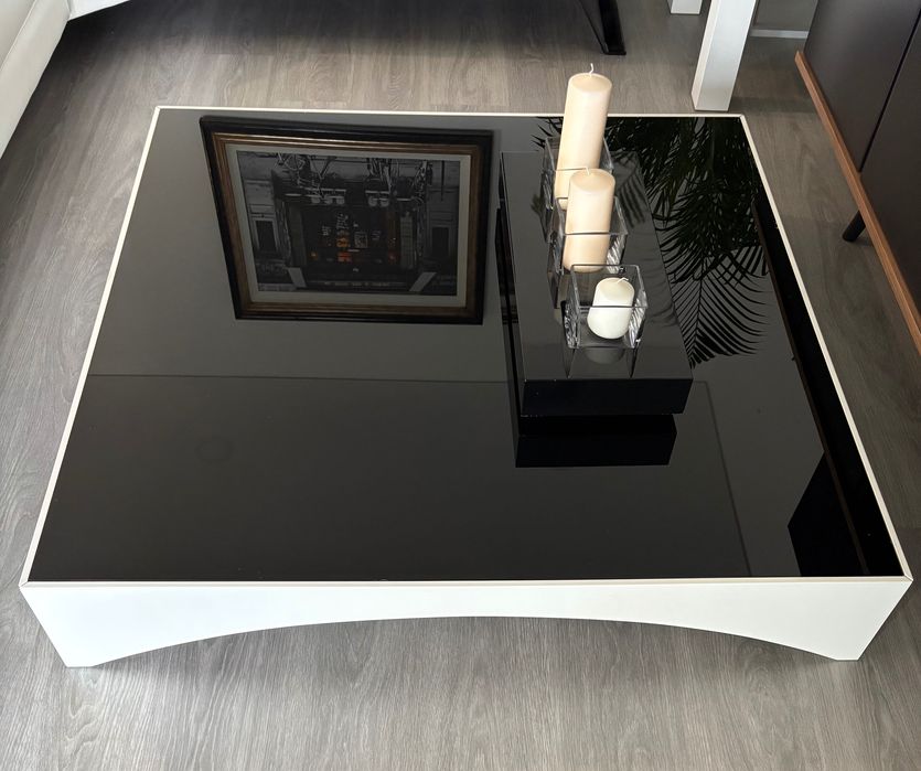 Mesa de centro Chateau d’Ax com conjunto de velas - Aveiro