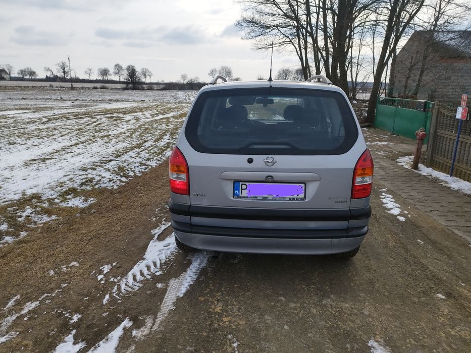 Ekonomiczny Opel Zafira 2.0 diesel 2002 rok 7 osoby