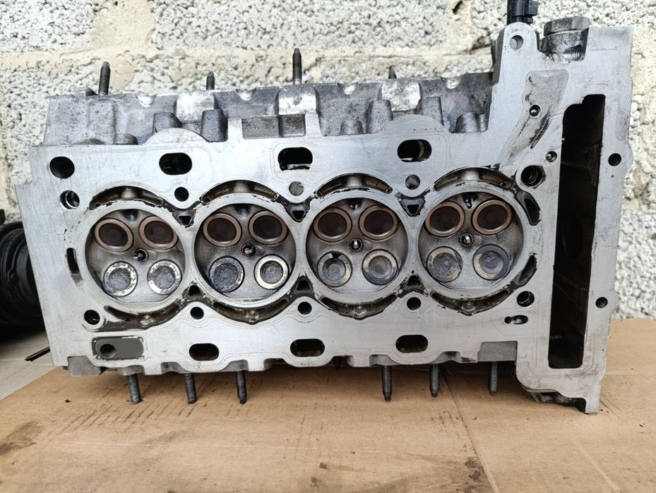 Головка Citroen C5 III PEUGEOT 308 508 MINI 1.6 THP 08-17R V753471080