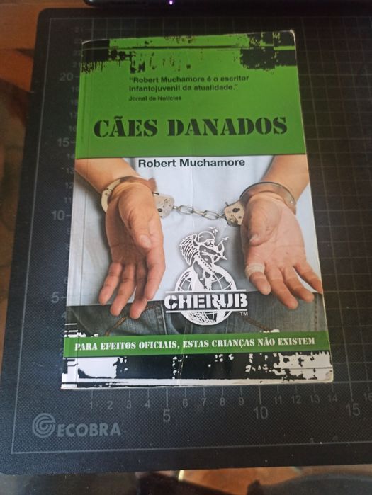 Primeira Coleção Cherub